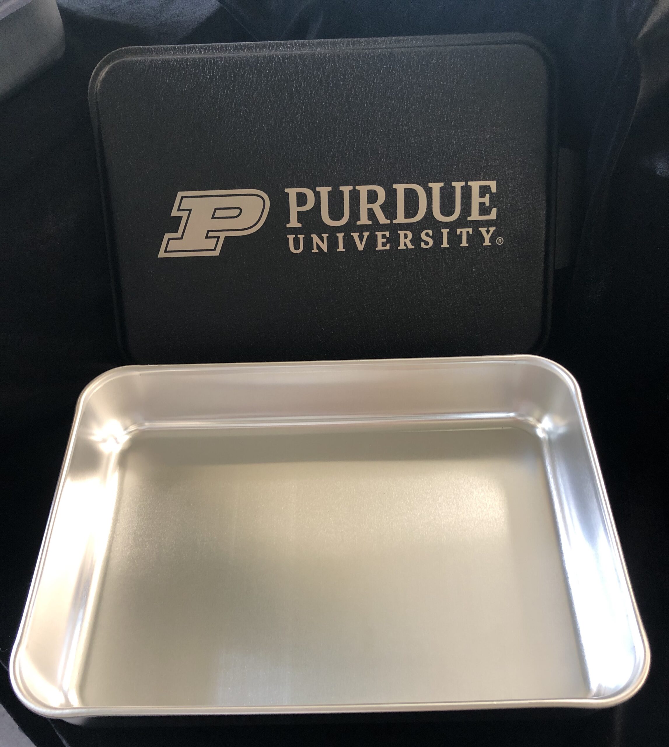 9x13 Aluminum Cake Pan with Powder Coated Lid