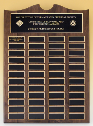 Main Image of Roster Series – Traditional American walnut plaque with extra large individual plates